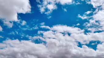 高清拍摄蓝色天空实拍延时