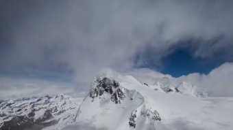 雪山之巅视频模板