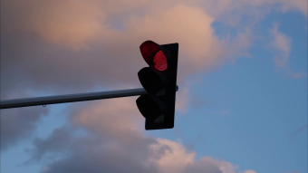 交通信号灯红绿灯遵守交通规则延时拍摄