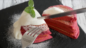 蛋糕华夫饼草莓蛋糕实拍视频