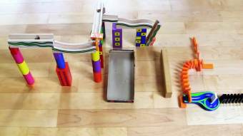 多米诺骨牌游戏实拍视频素材