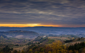 村庄云彩夕阳唯美风